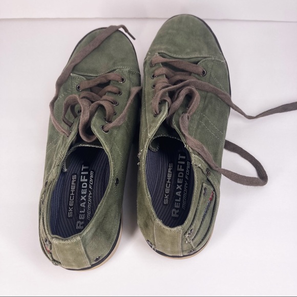 SKETCHERS Low top trainers with memory foam Size 12 EUC - Picture 3 of 4